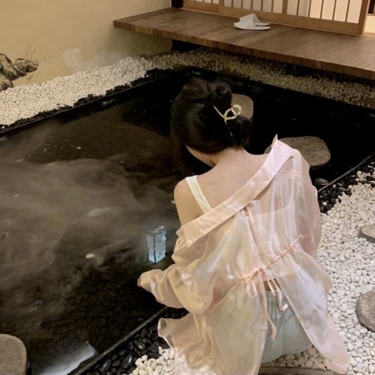 清纯佳人：夏日海滨写真集